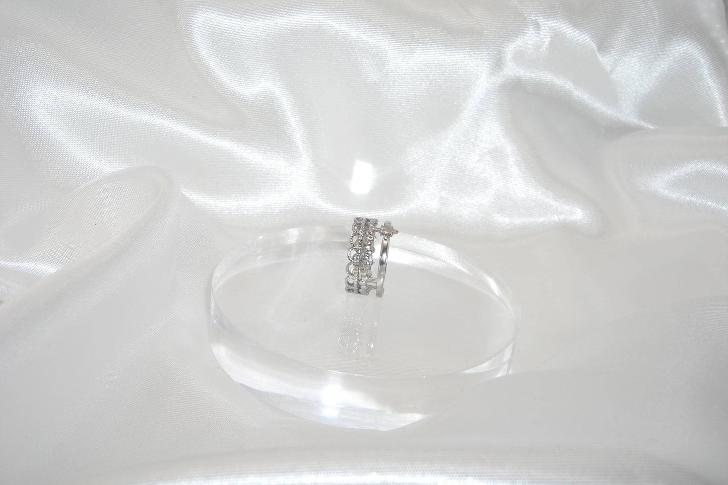 Anello a fascia con stellina