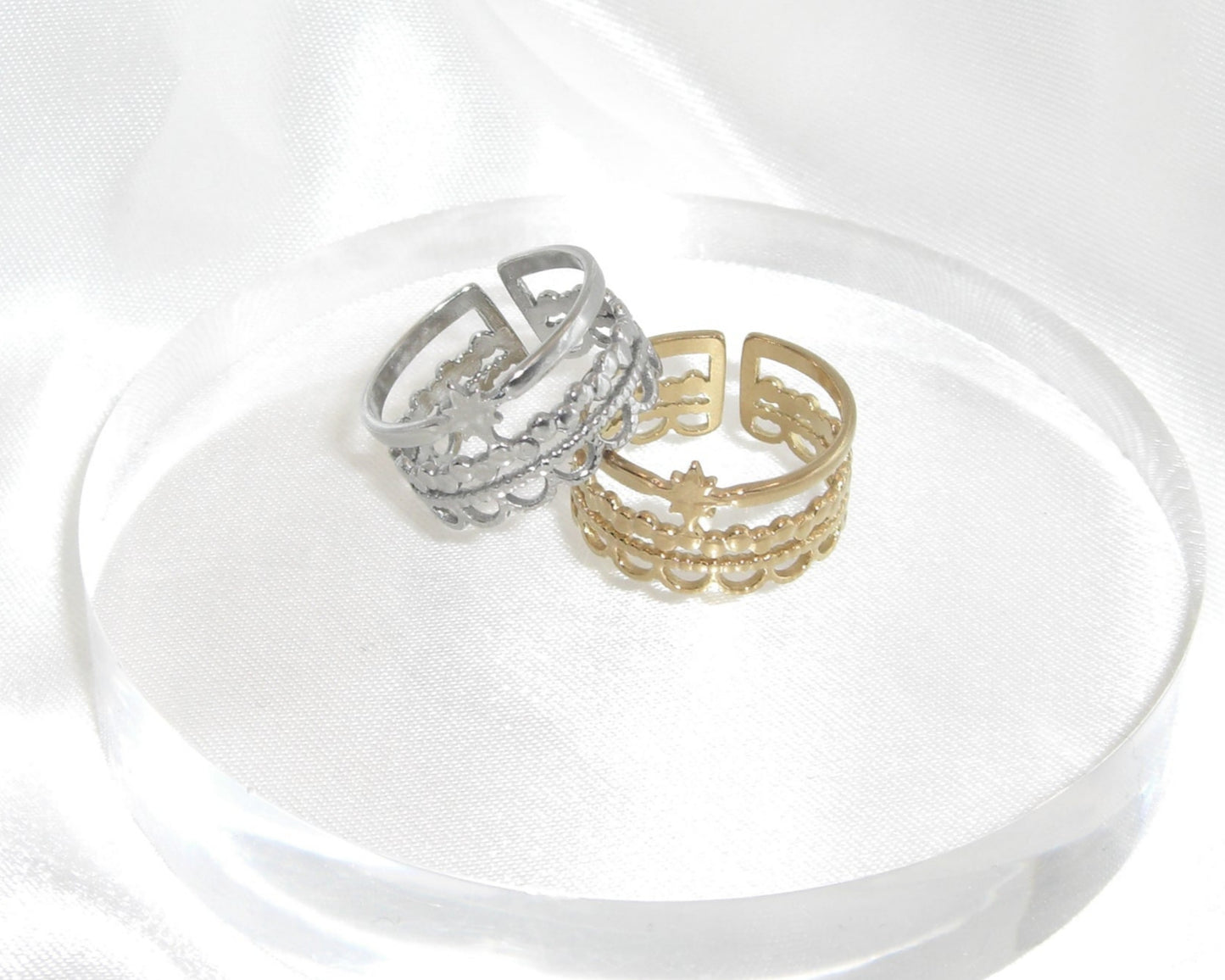 Anello a fascia con stellina