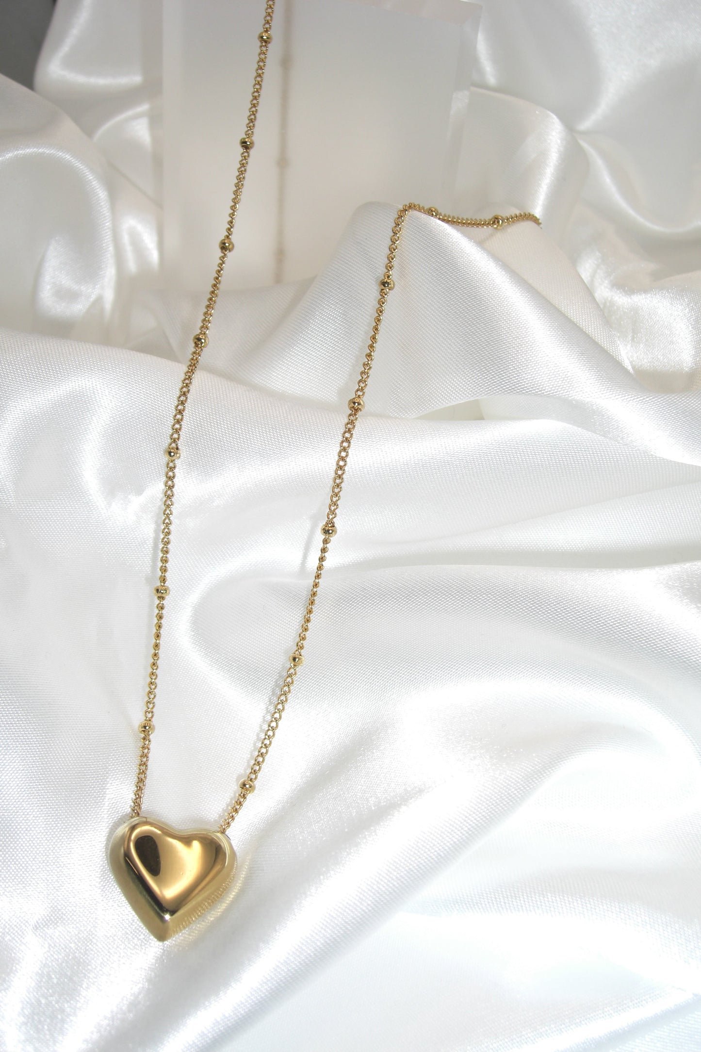 Collana con cuore in acciaio