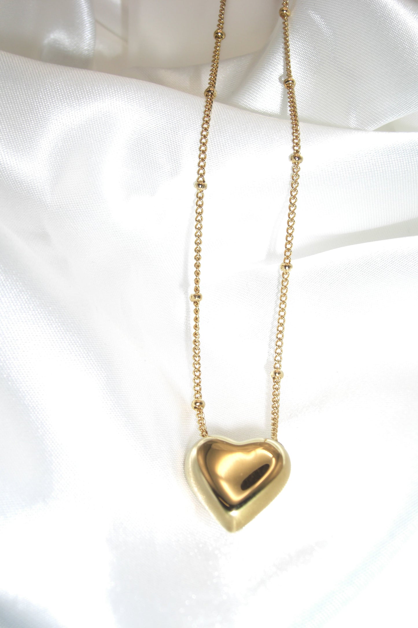 Collana con cuore in acciaio