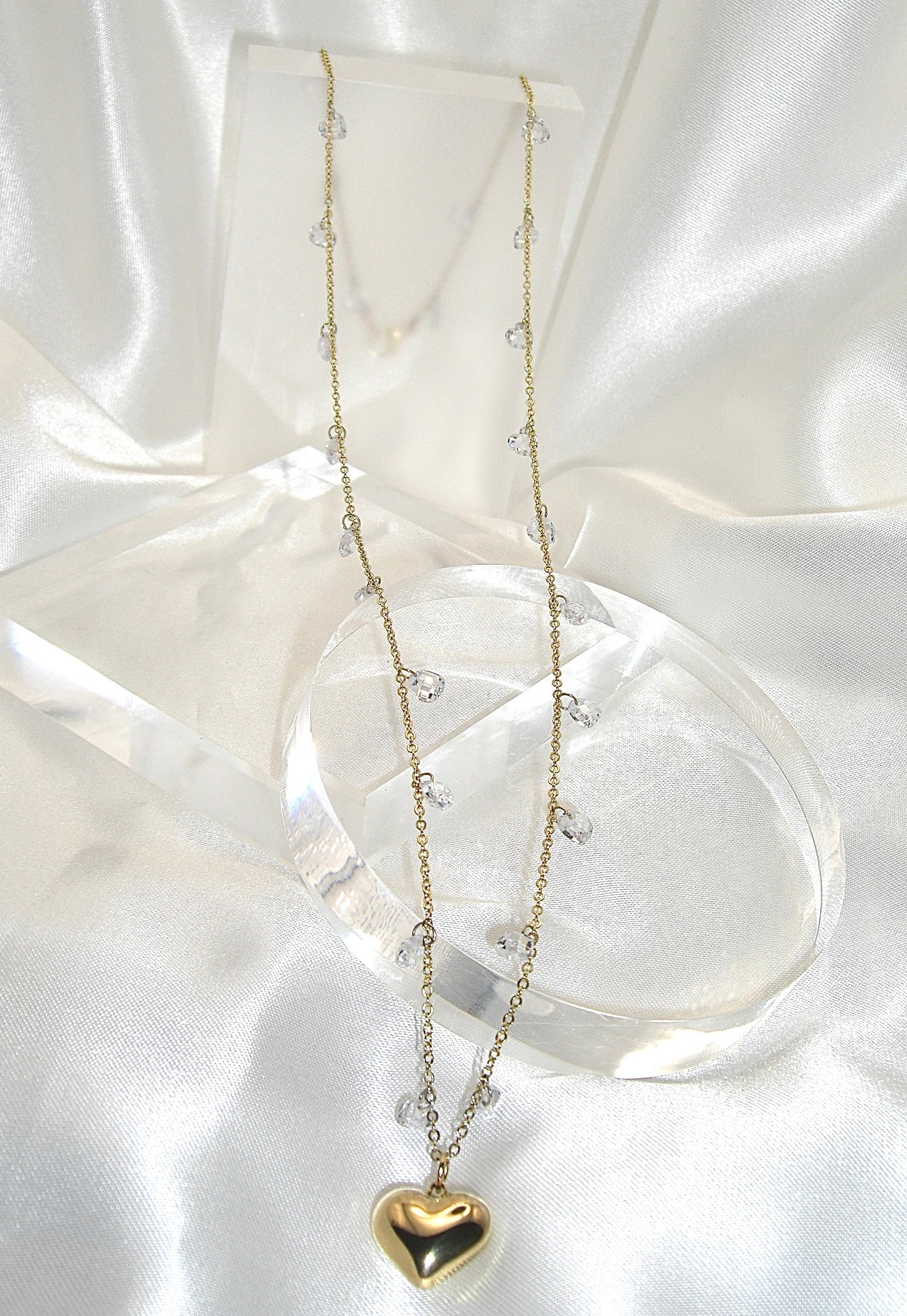 Collana in acciaio con zirconi