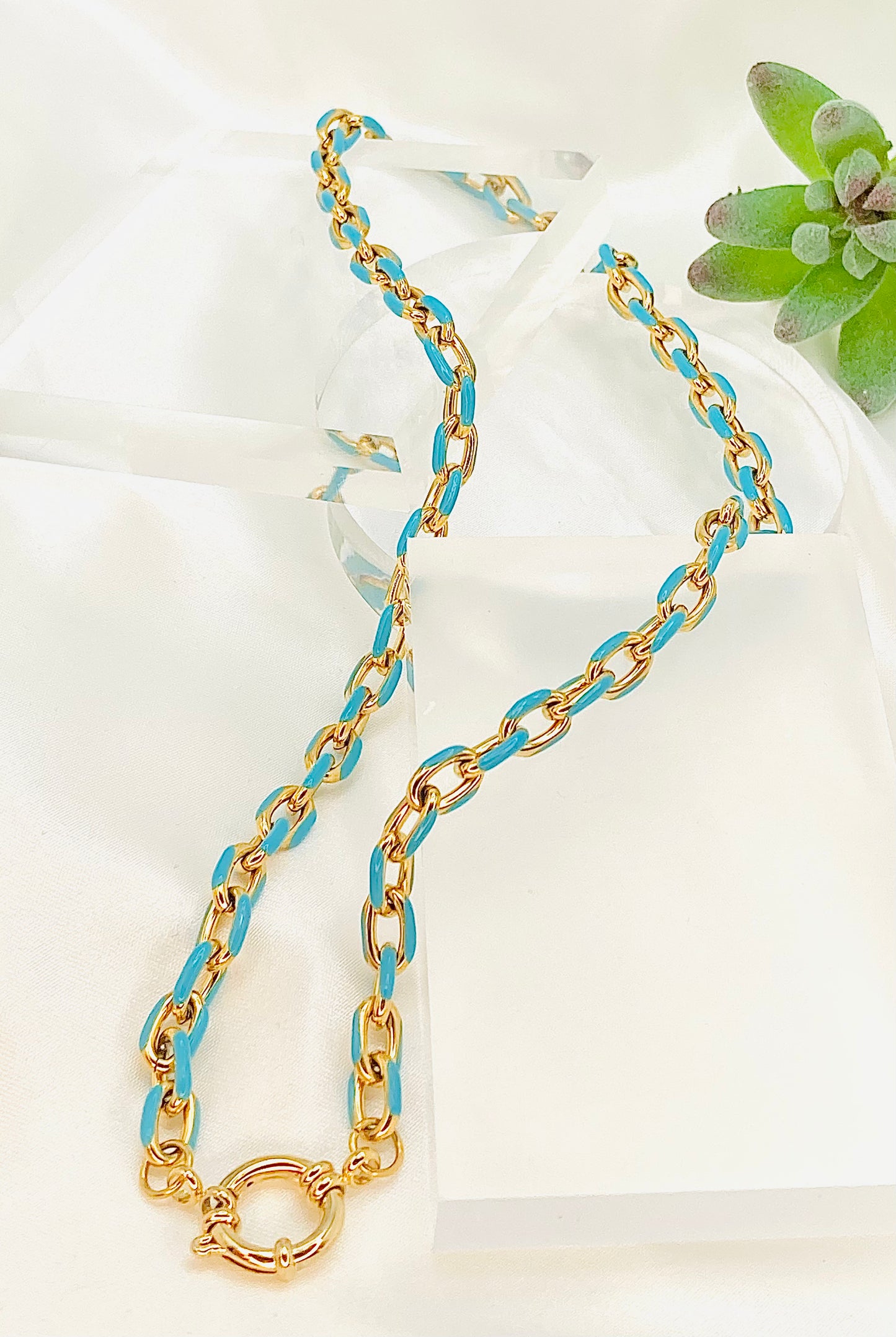 Collana con catena smaltata