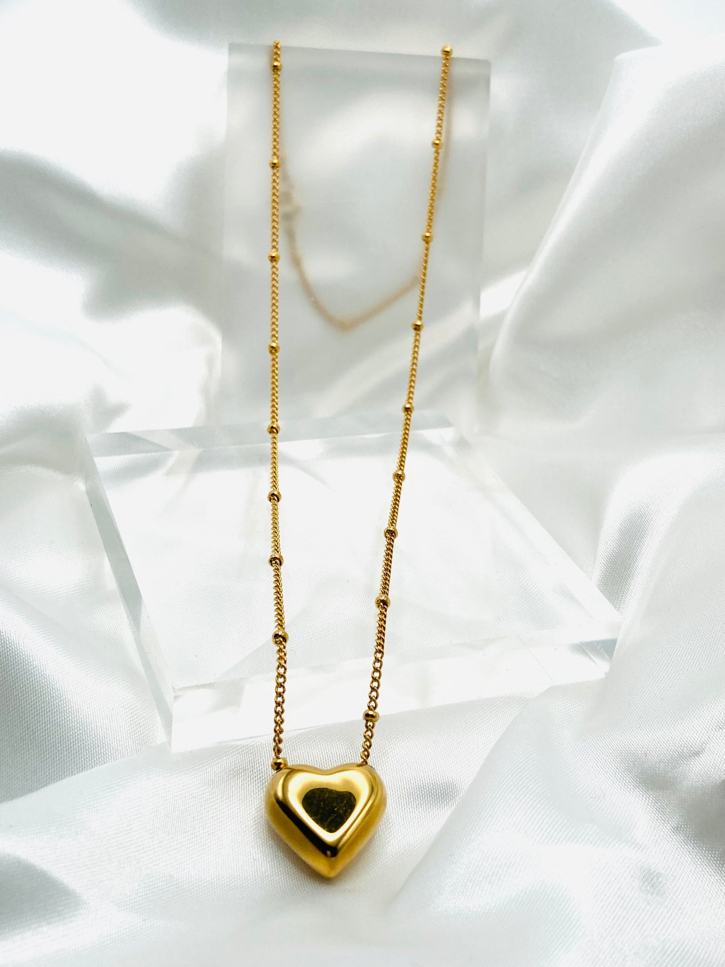 Collana con cuore in acciaio
