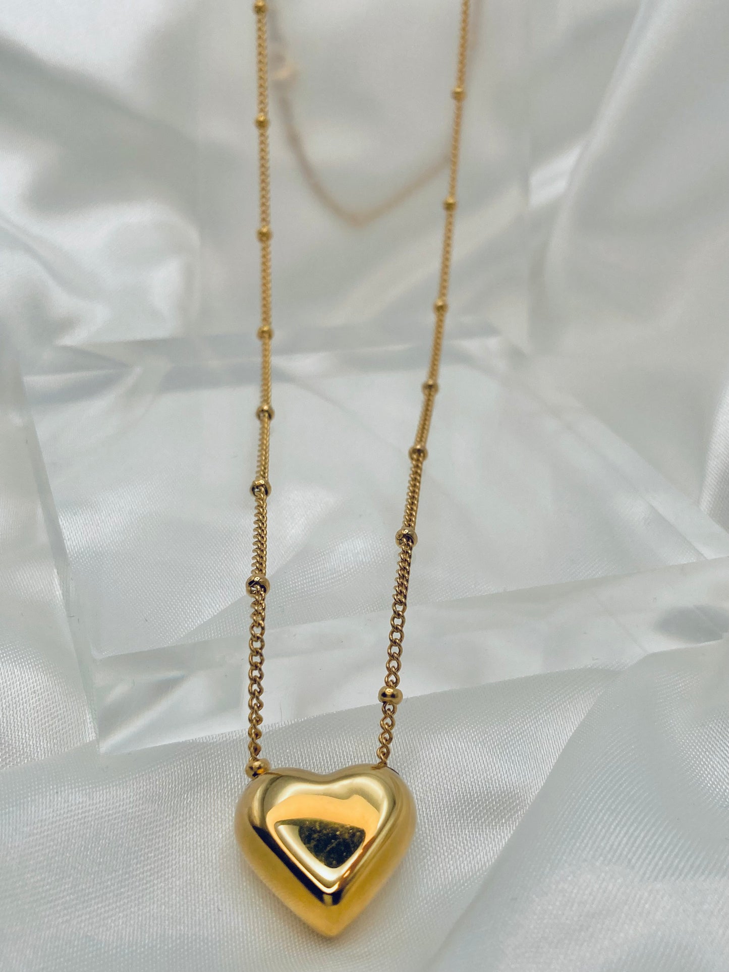 Collana con cuore in acciaio