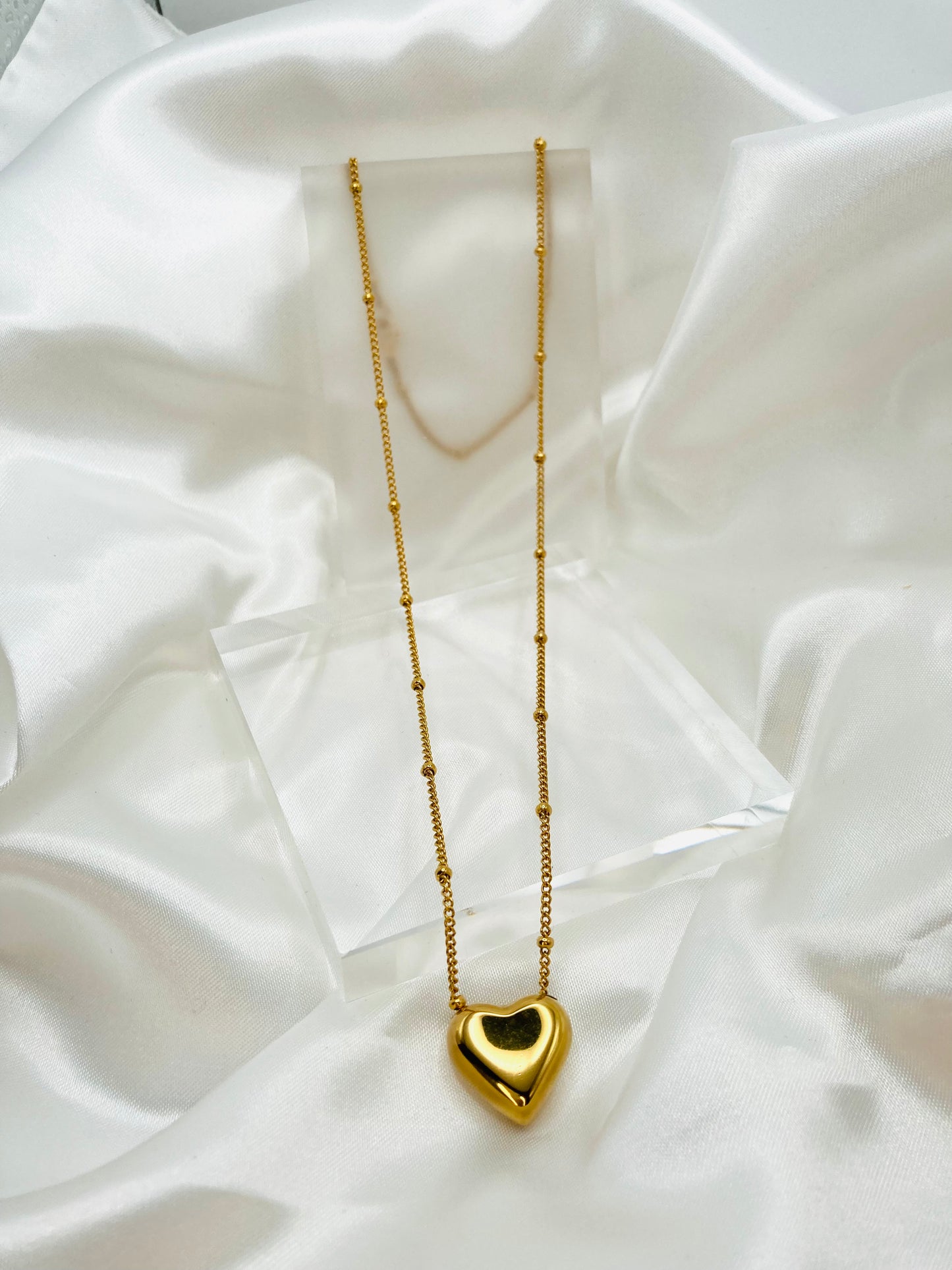 Collana con cuore in acciaio