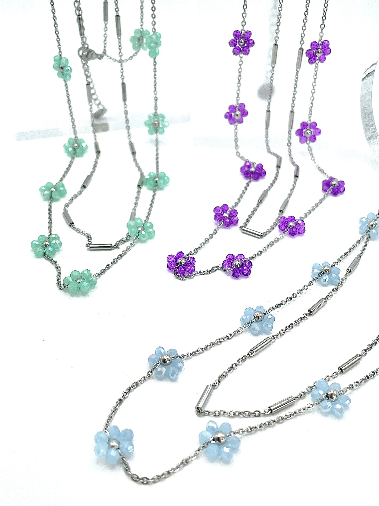 Collana con fiori in cristallo