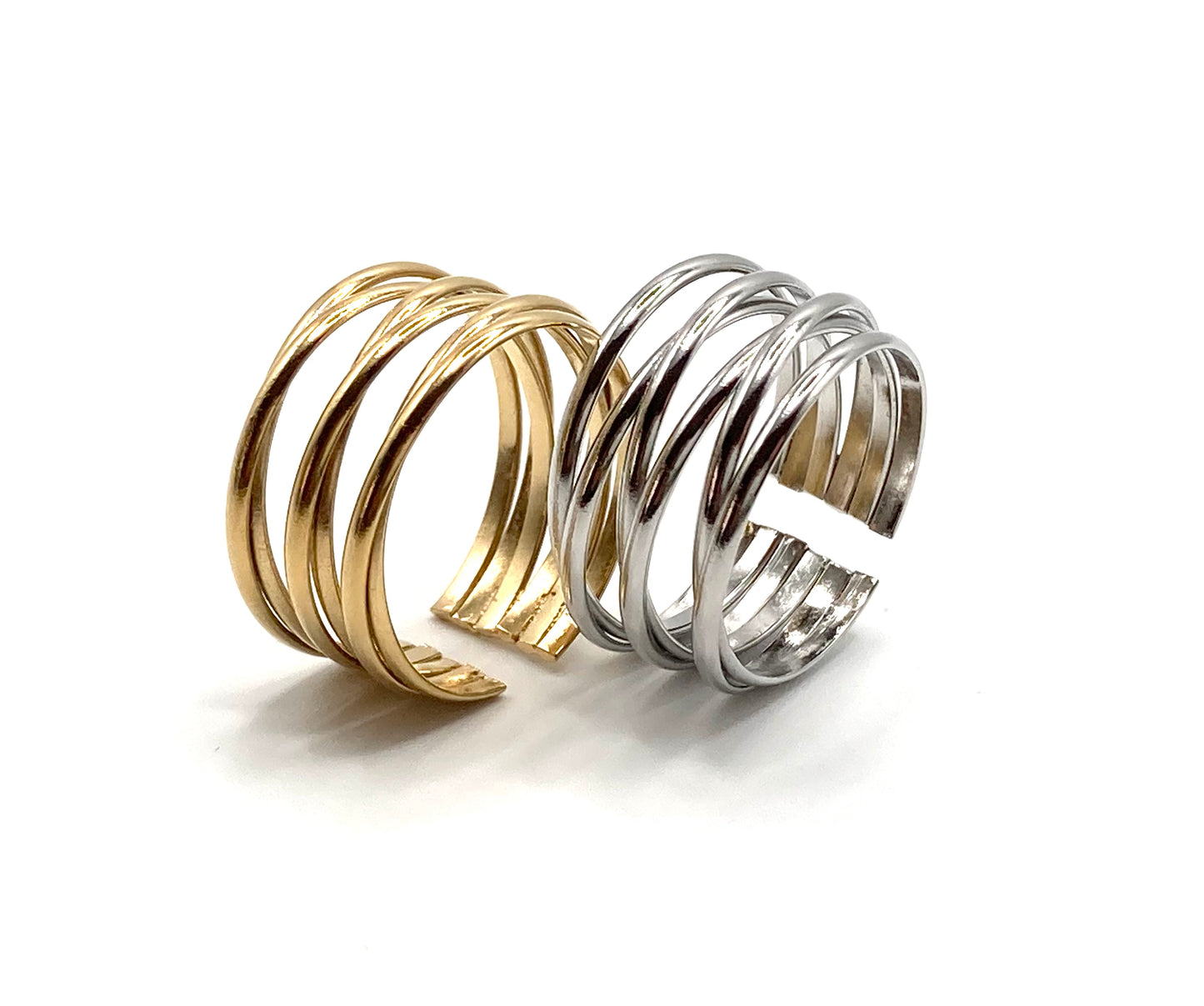 Anello a fascia intrecciato