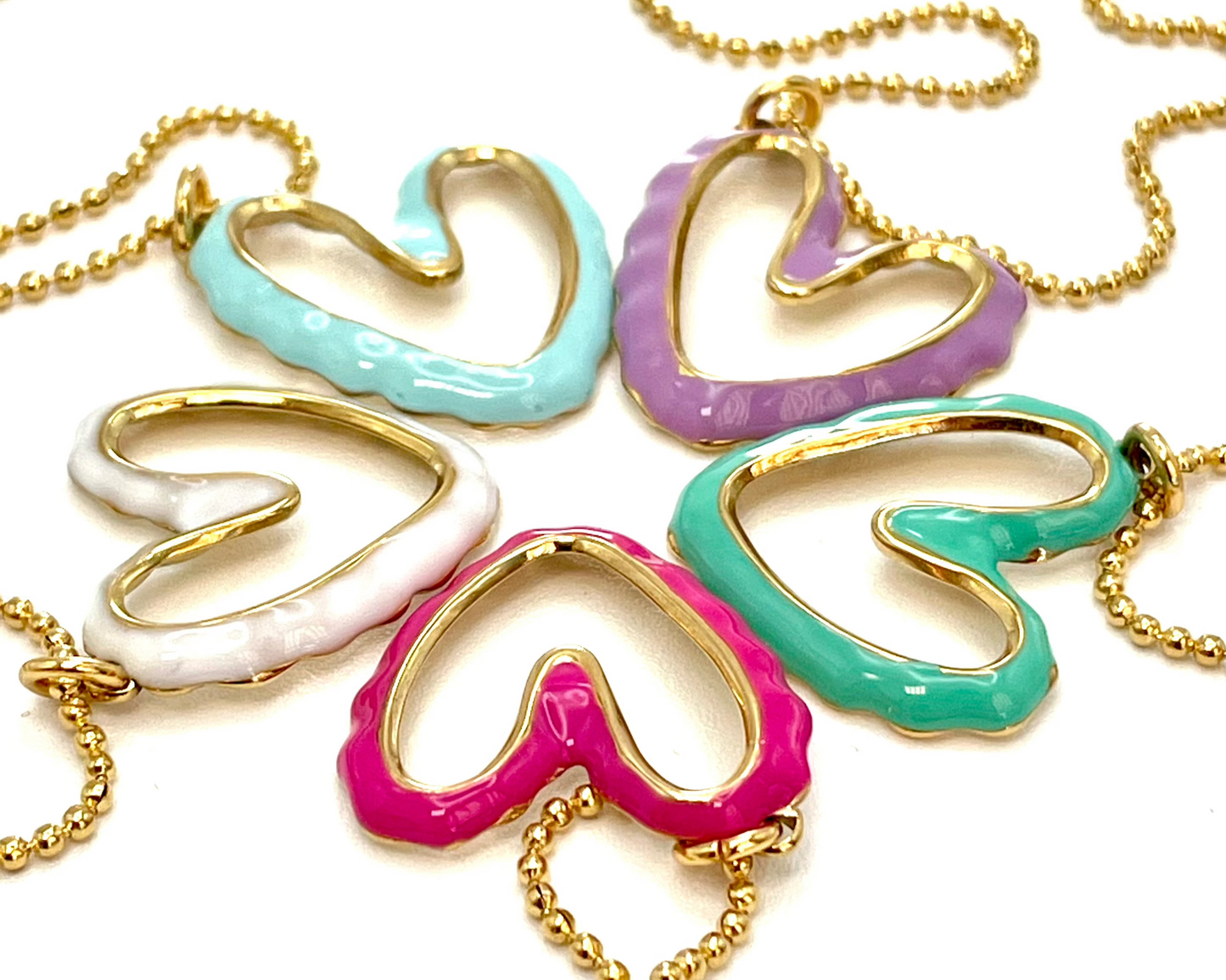 Collana con cuore smaltato vuoto