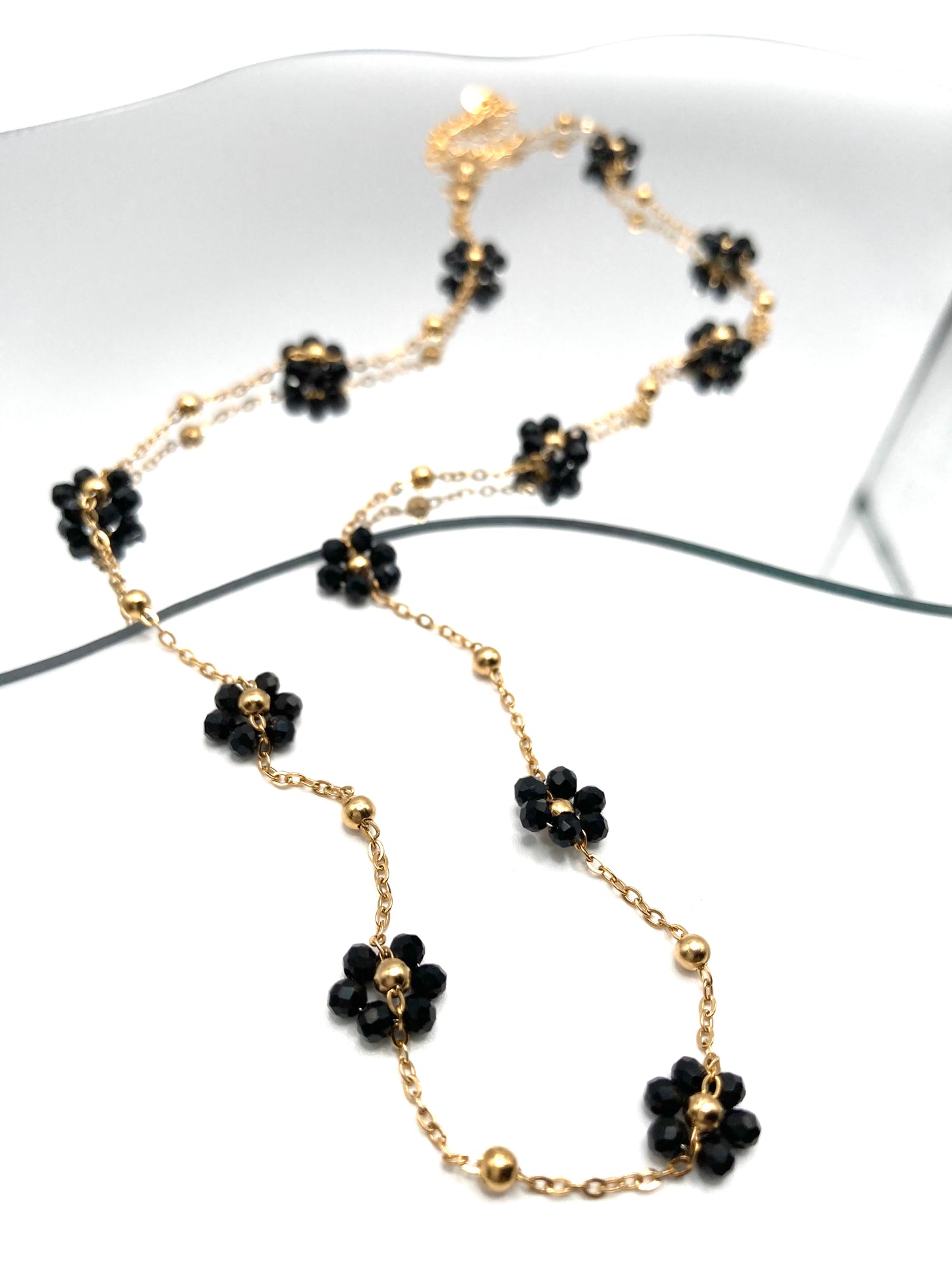 Collana con fiori in cristallo