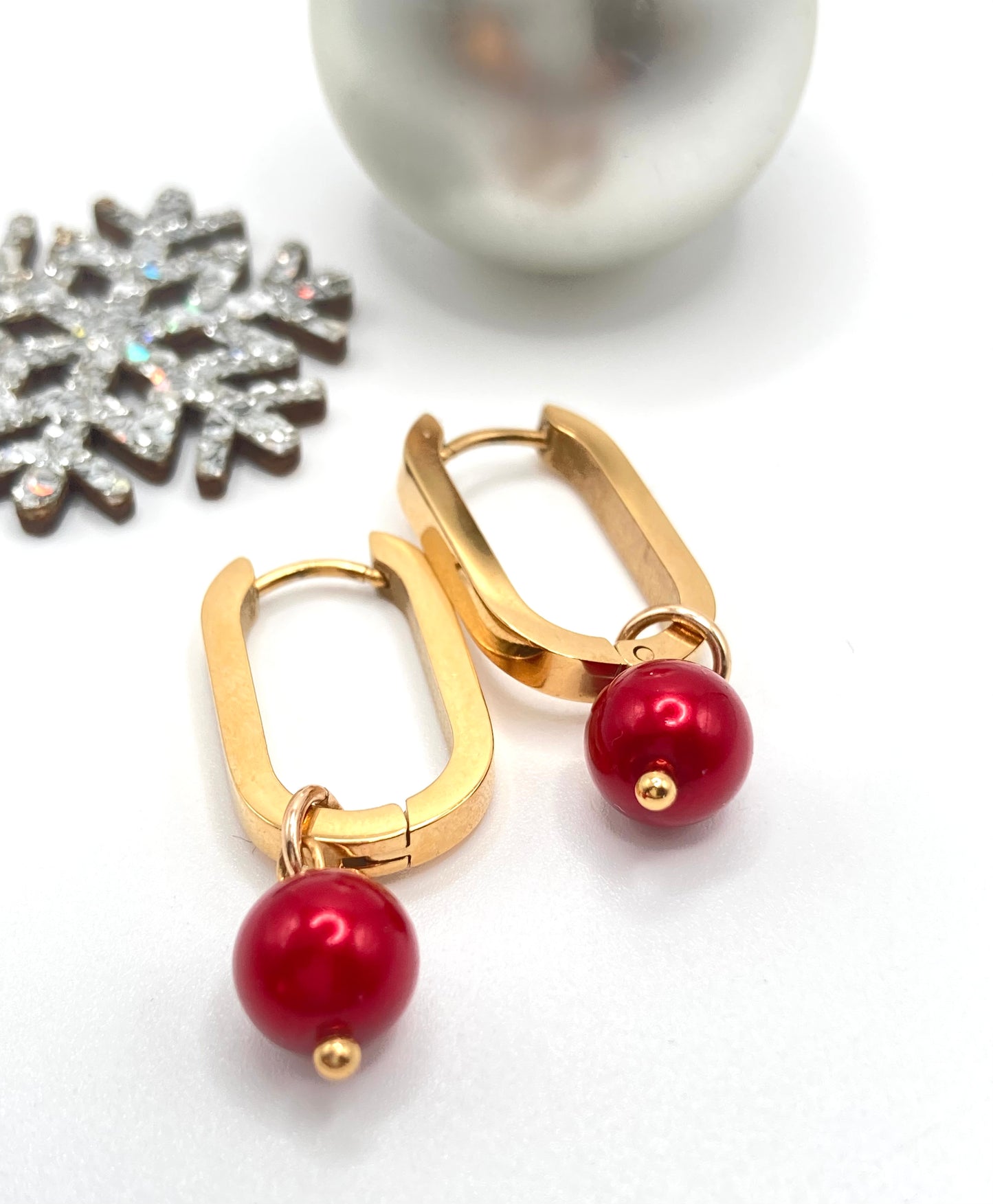 Orecchini con perlina tonda