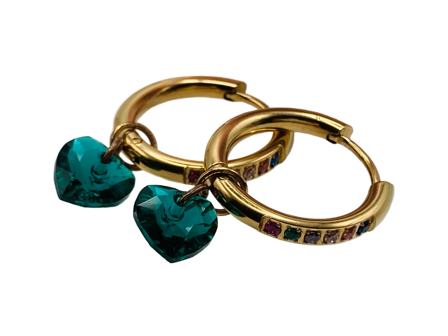 Orecchini a cerchio con cuore in cristallo