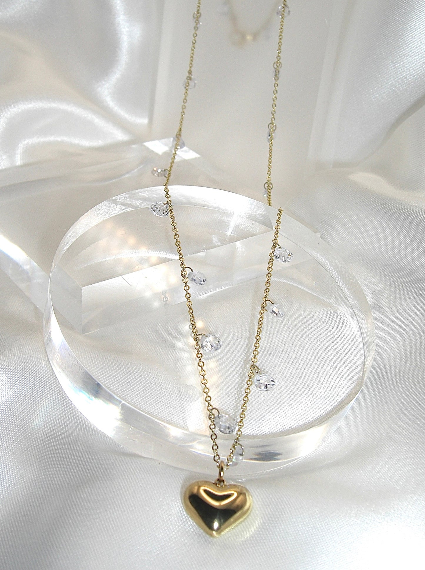 Collana in acciaio con zirconi
