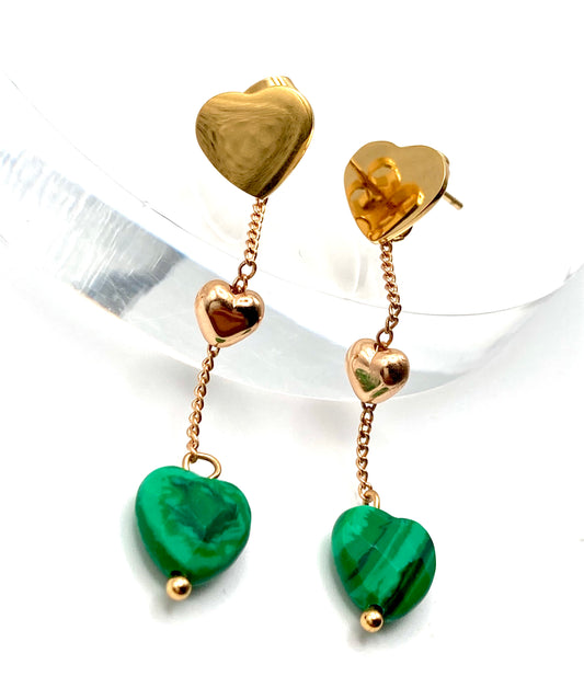 Orecchini con cuore pietra dura