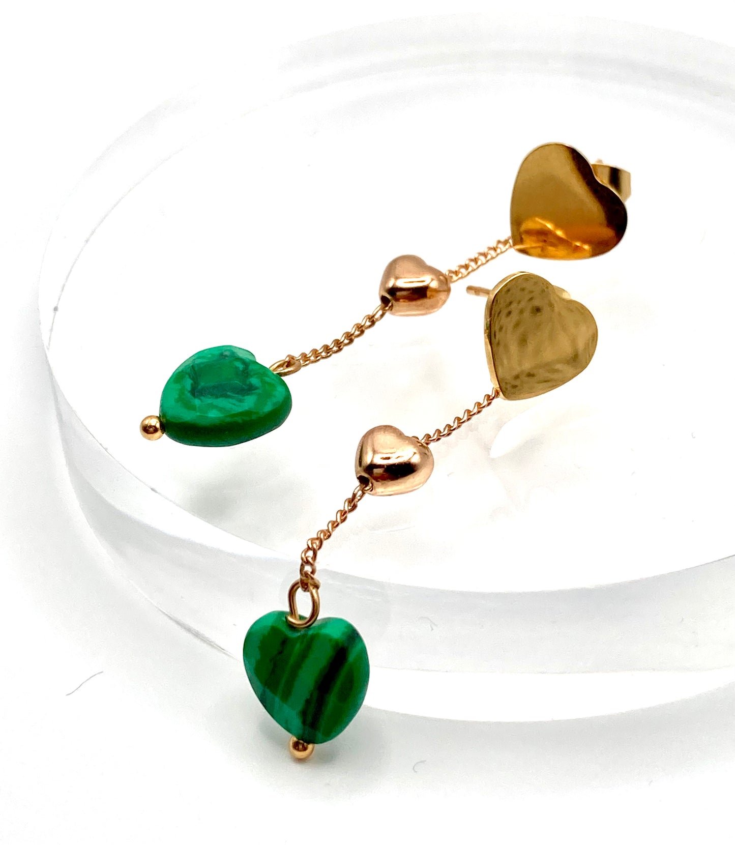 Orecchini con cuore pietra dura