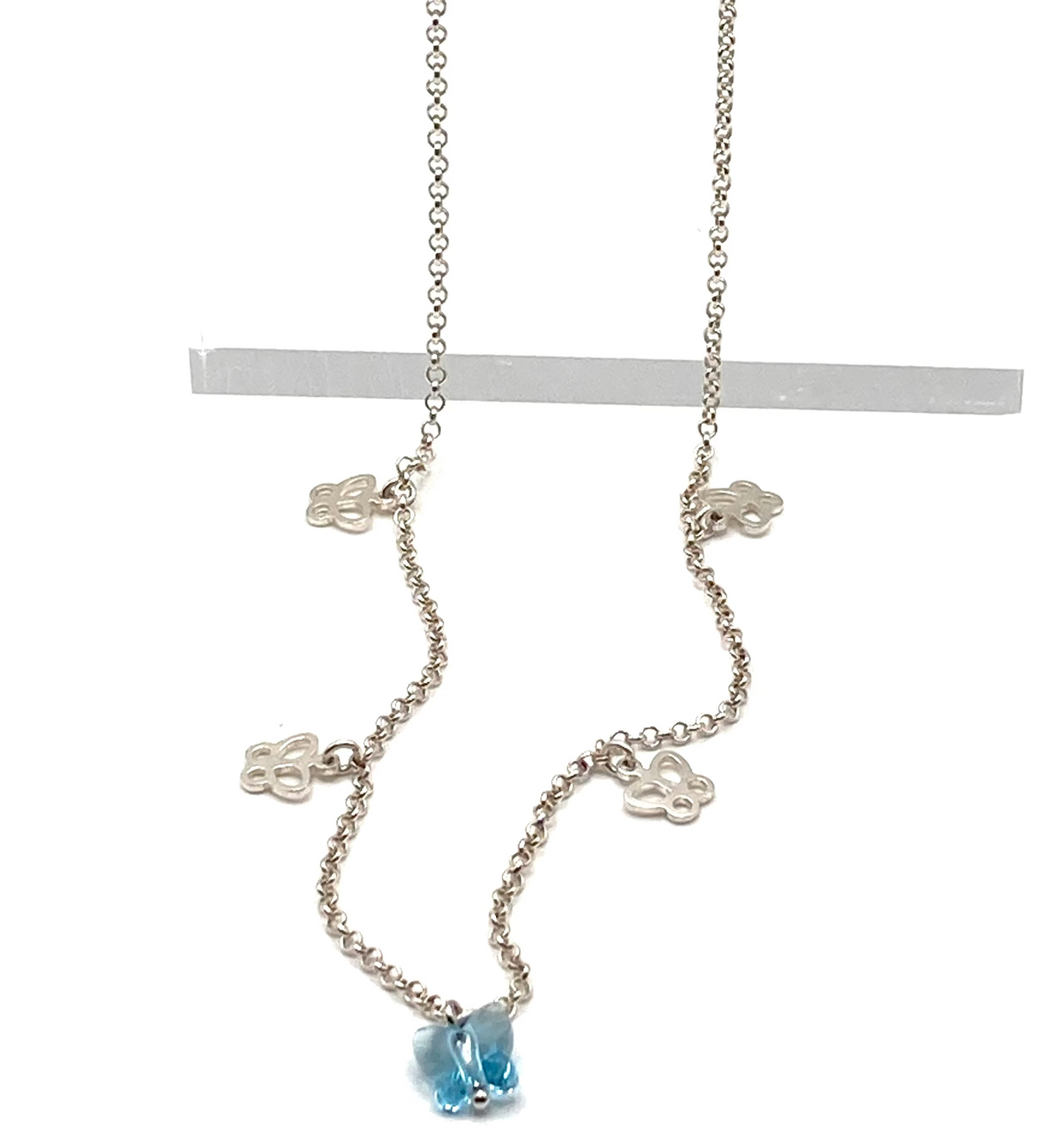 Collana con farfalle
