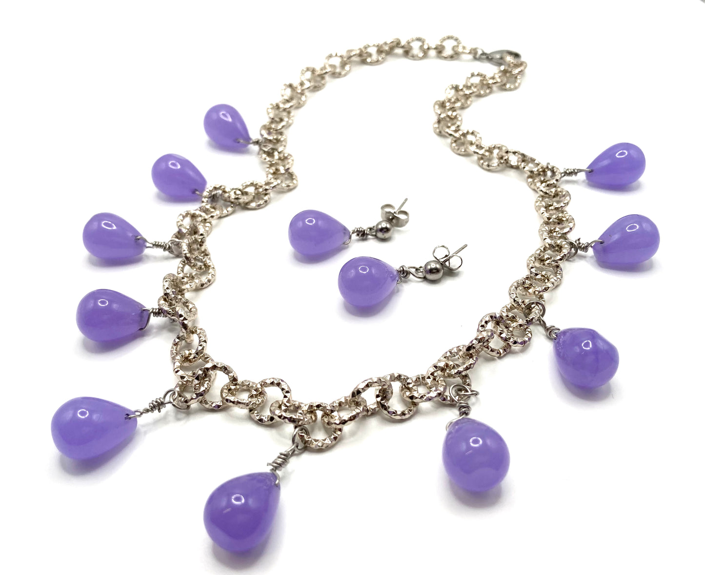 Collana e orecchini con gocce in pietra dura