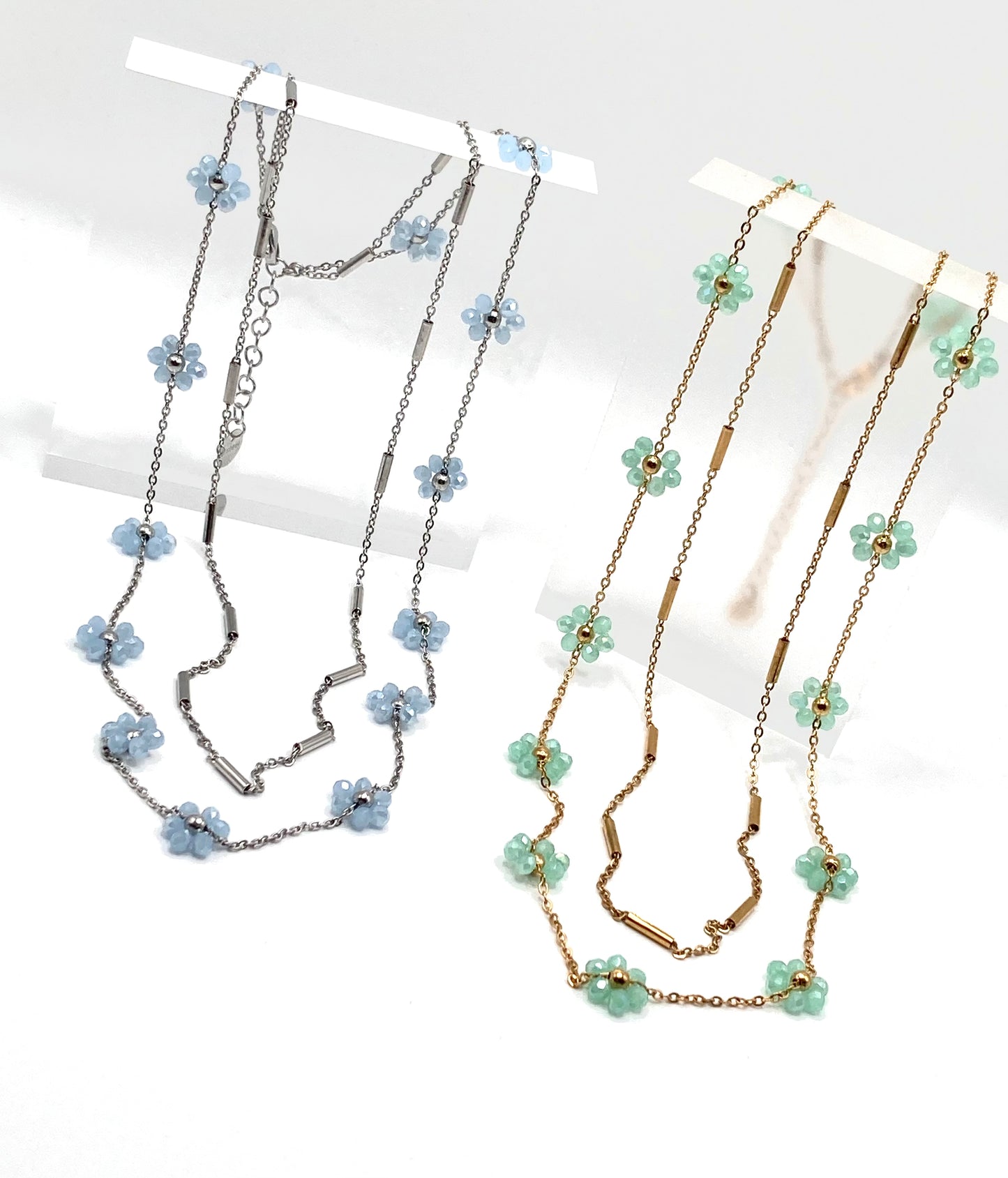 Collana con fiori in cristallo