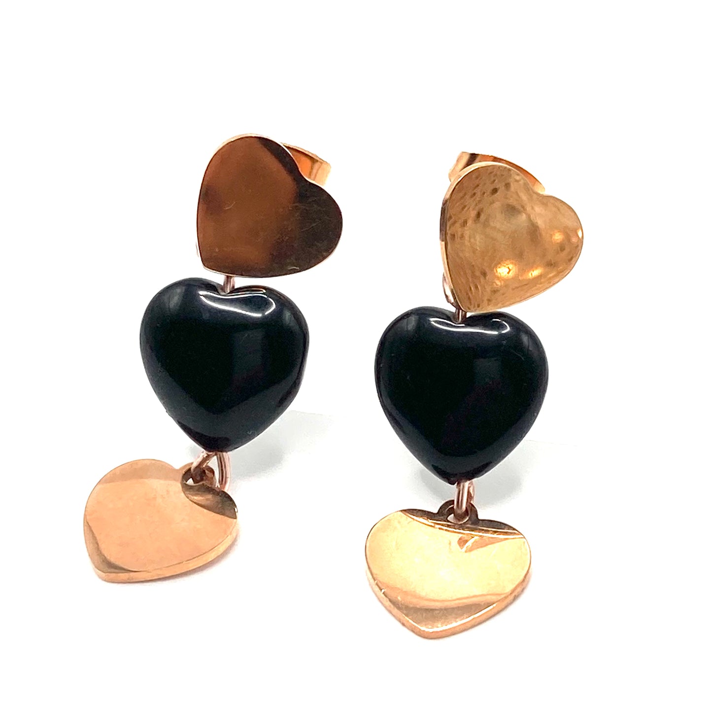 Orecchini con cuore in pietra dura