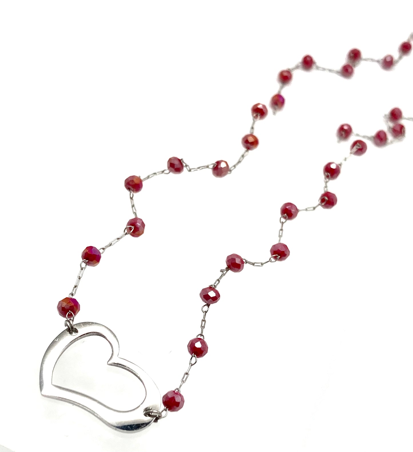 Collana con cristalli e cuore vuoto