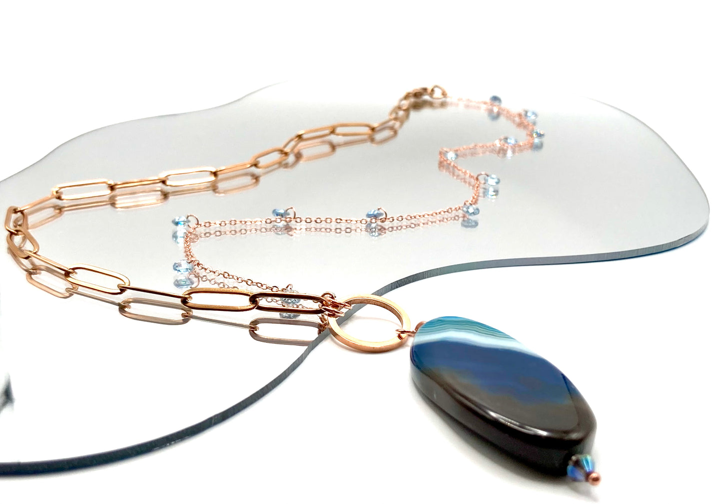 Collana con zirconi e pietra dura