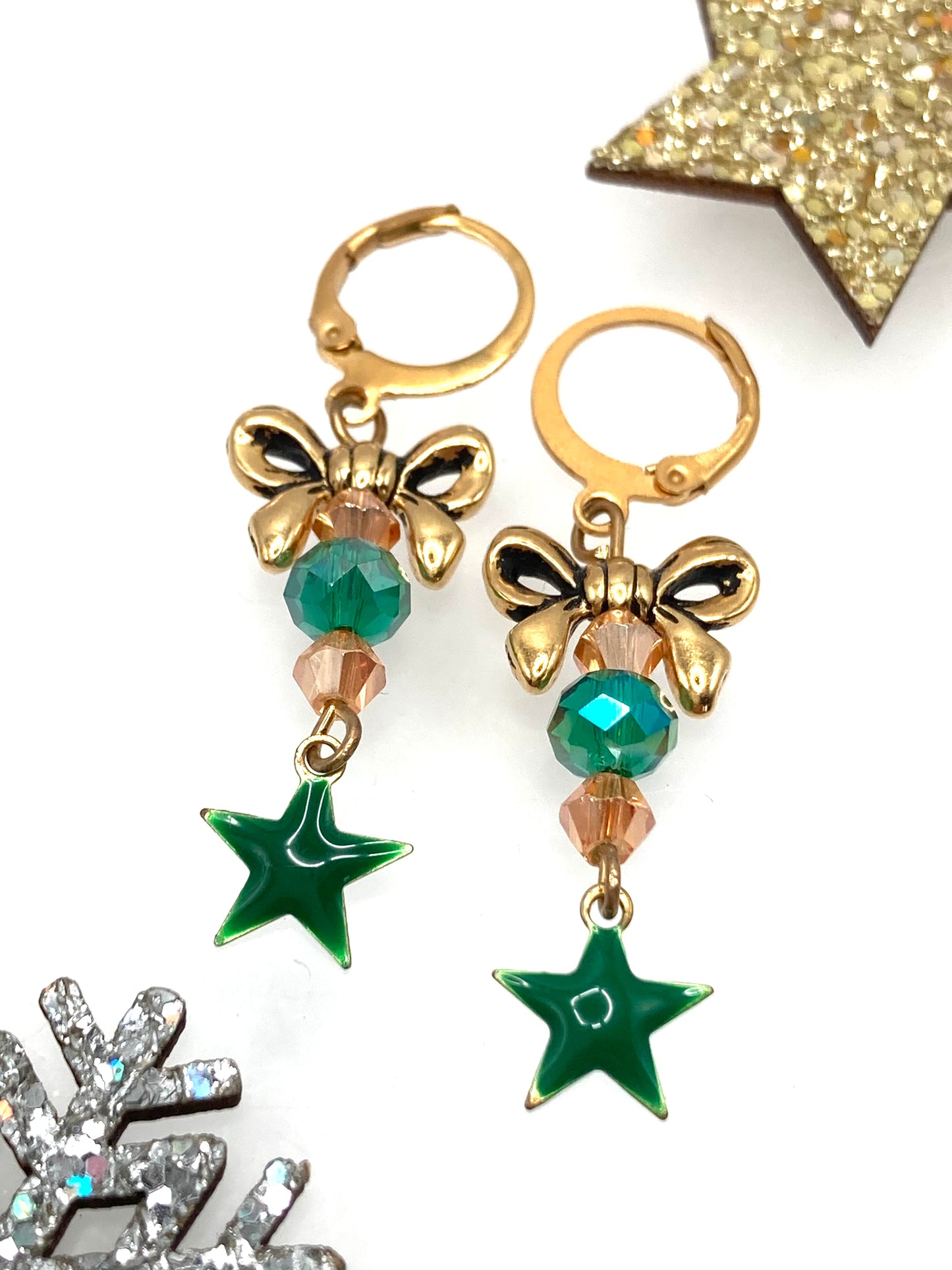 Orecchini con fiocco e stellina