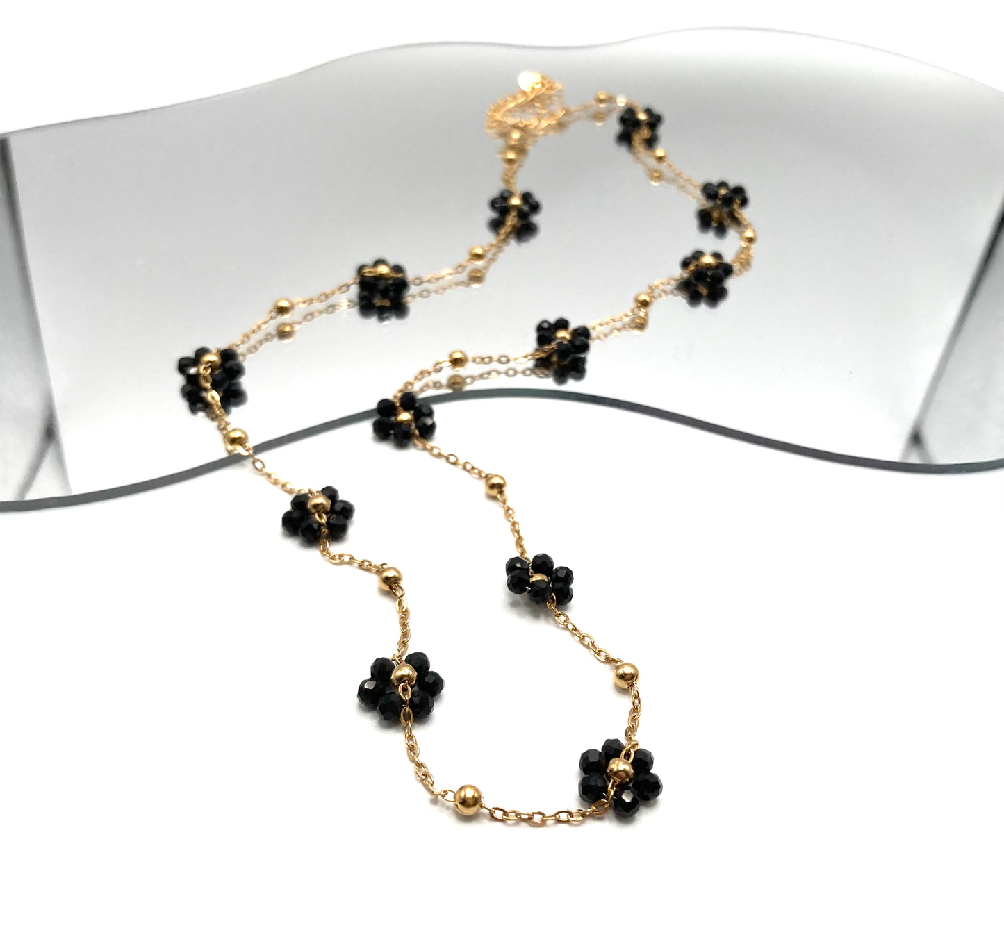 Collana con fiori in cristallo