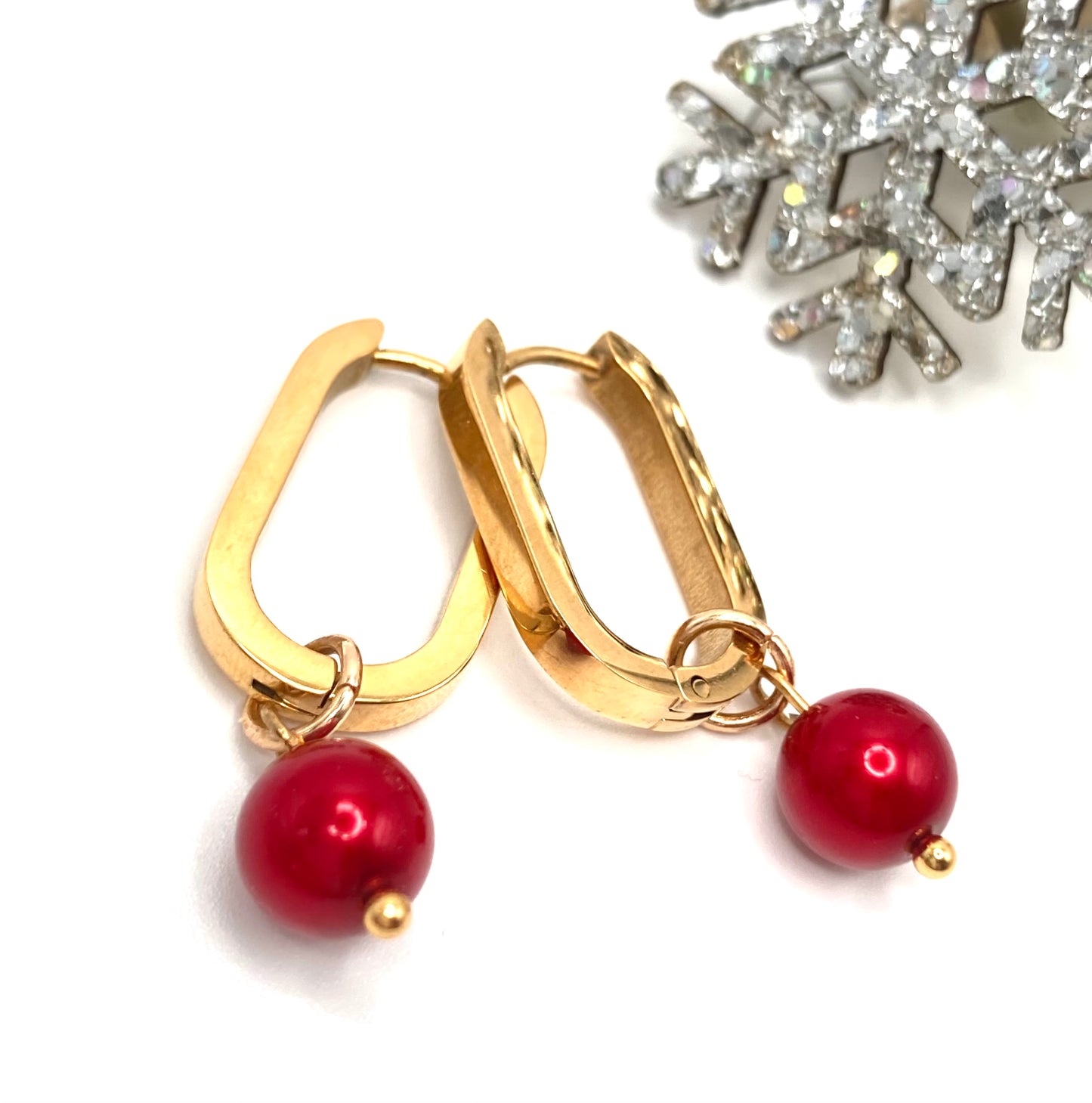 Orecchini con perlina tonda