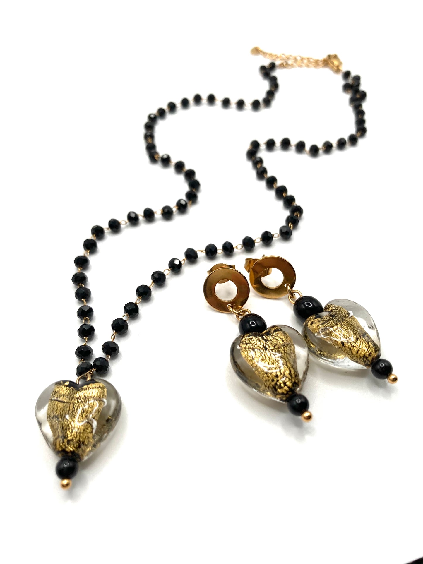 Collana e orecchini con cuore in vetro