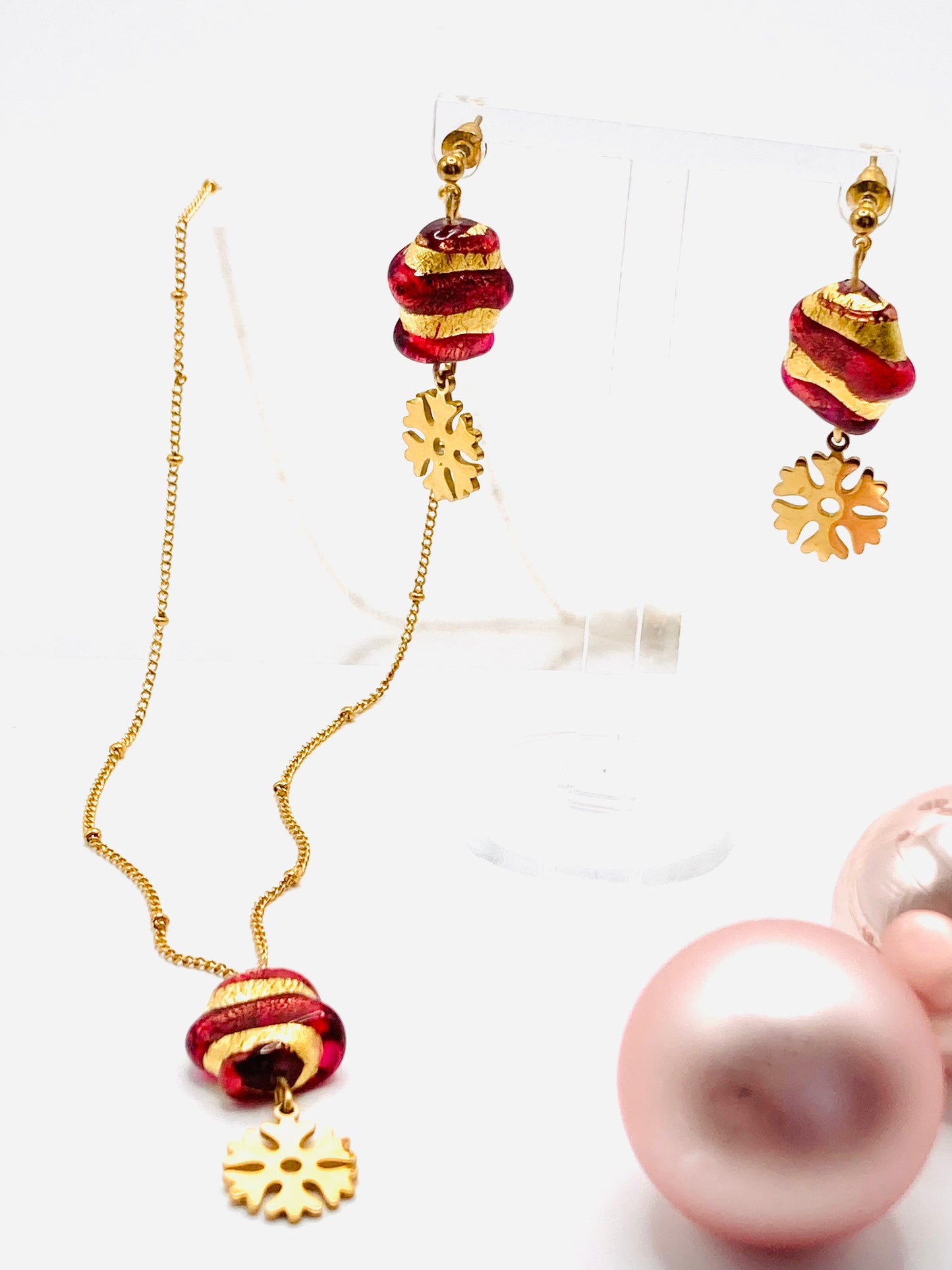 Collana e orecchini con snow