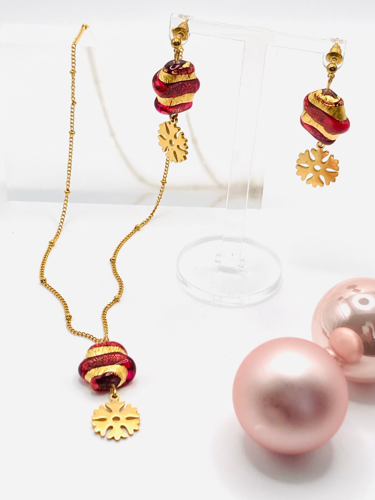 Collana e orecchini con snow