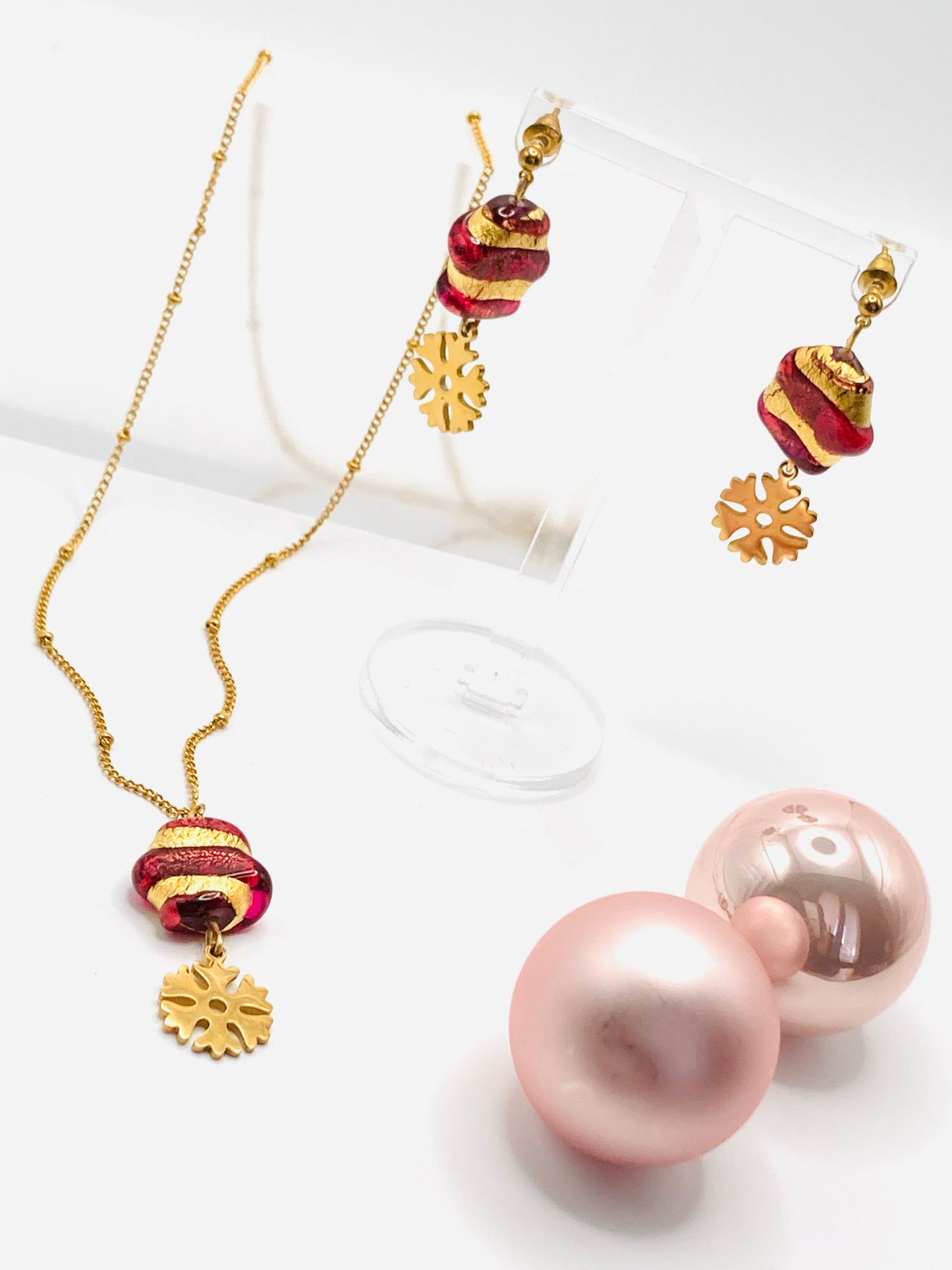 Collana e orecchini con snow