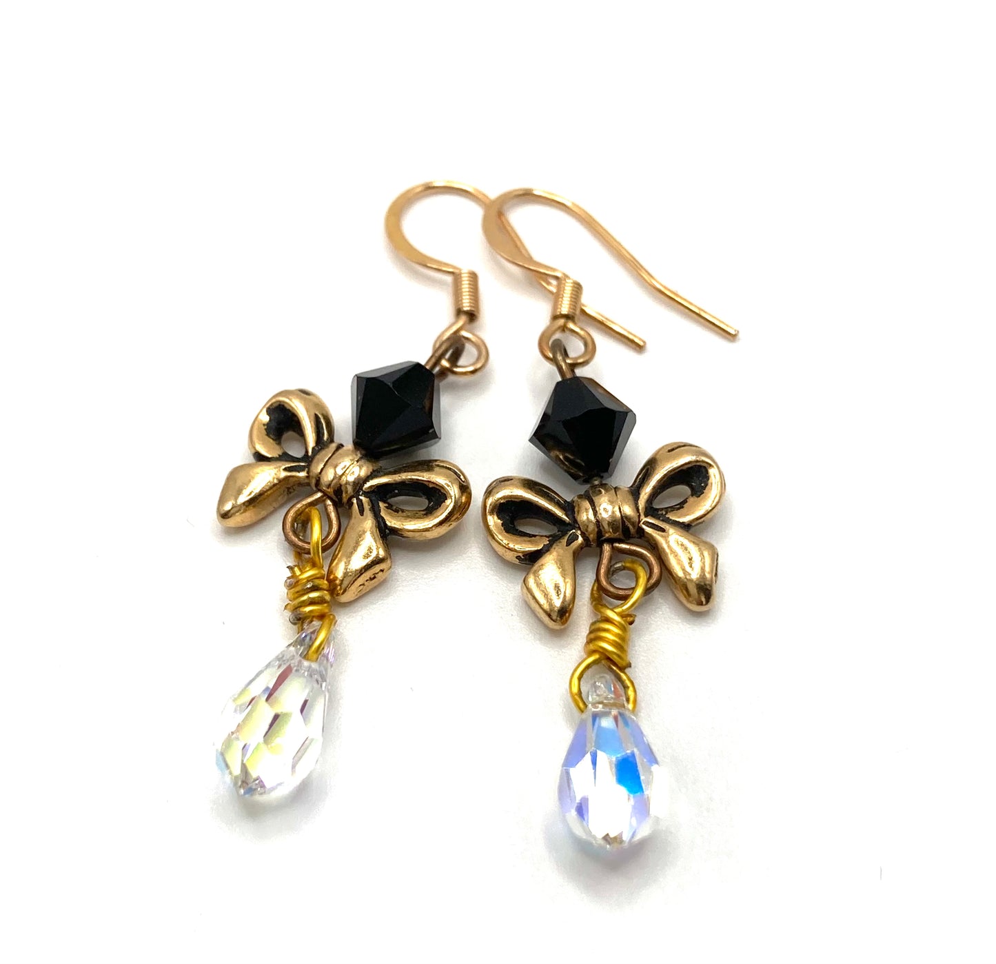 Collana e orecchini con goccia cristallo