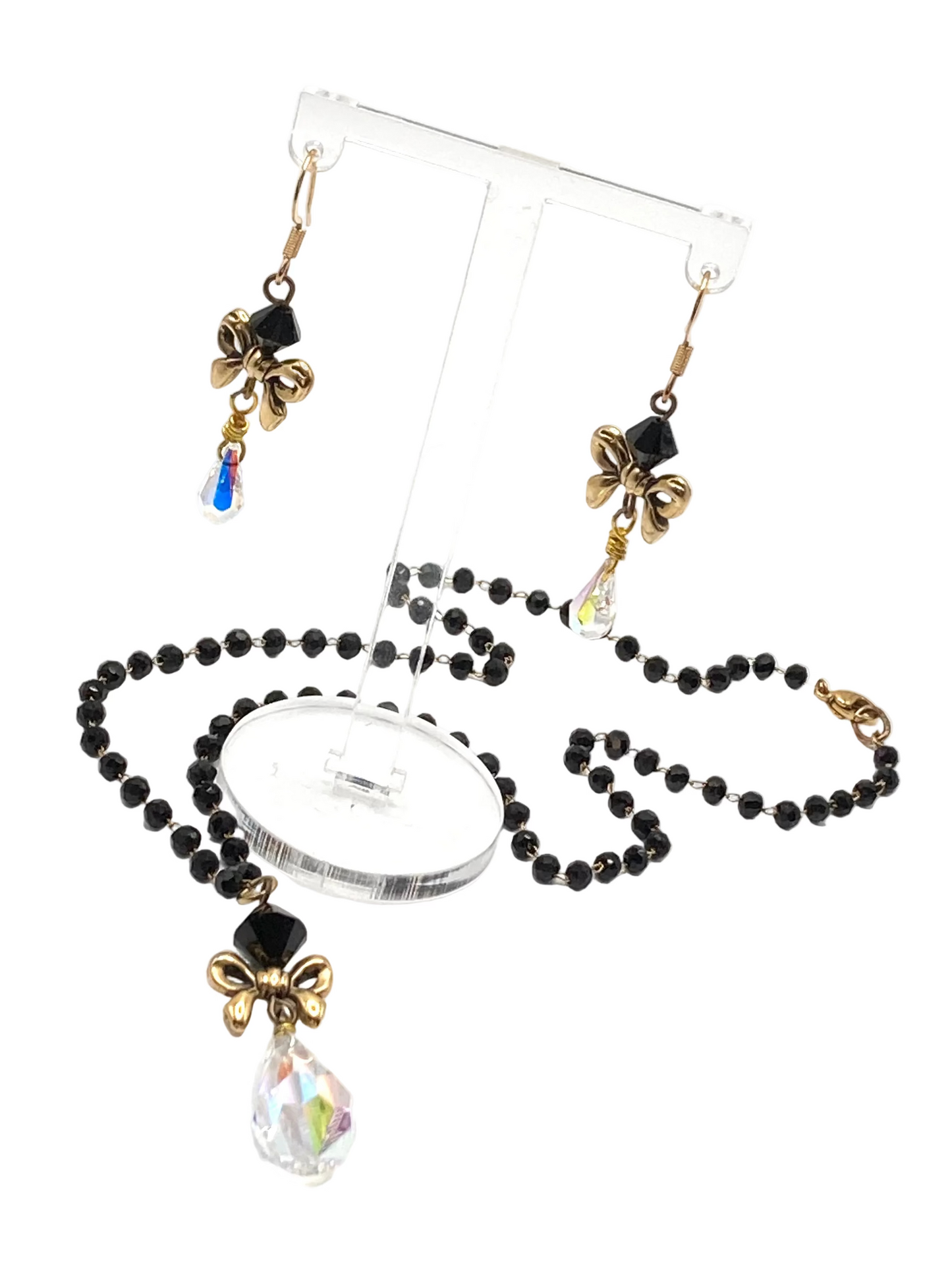 Collana e orecchini con goccia cristallo