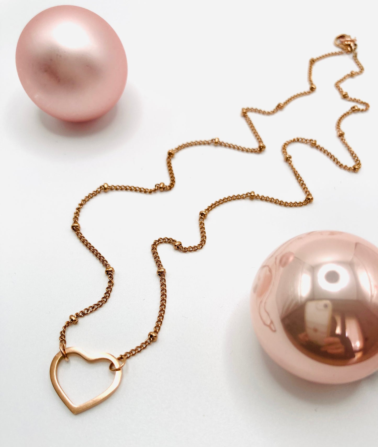 Collana con cuore vuoto