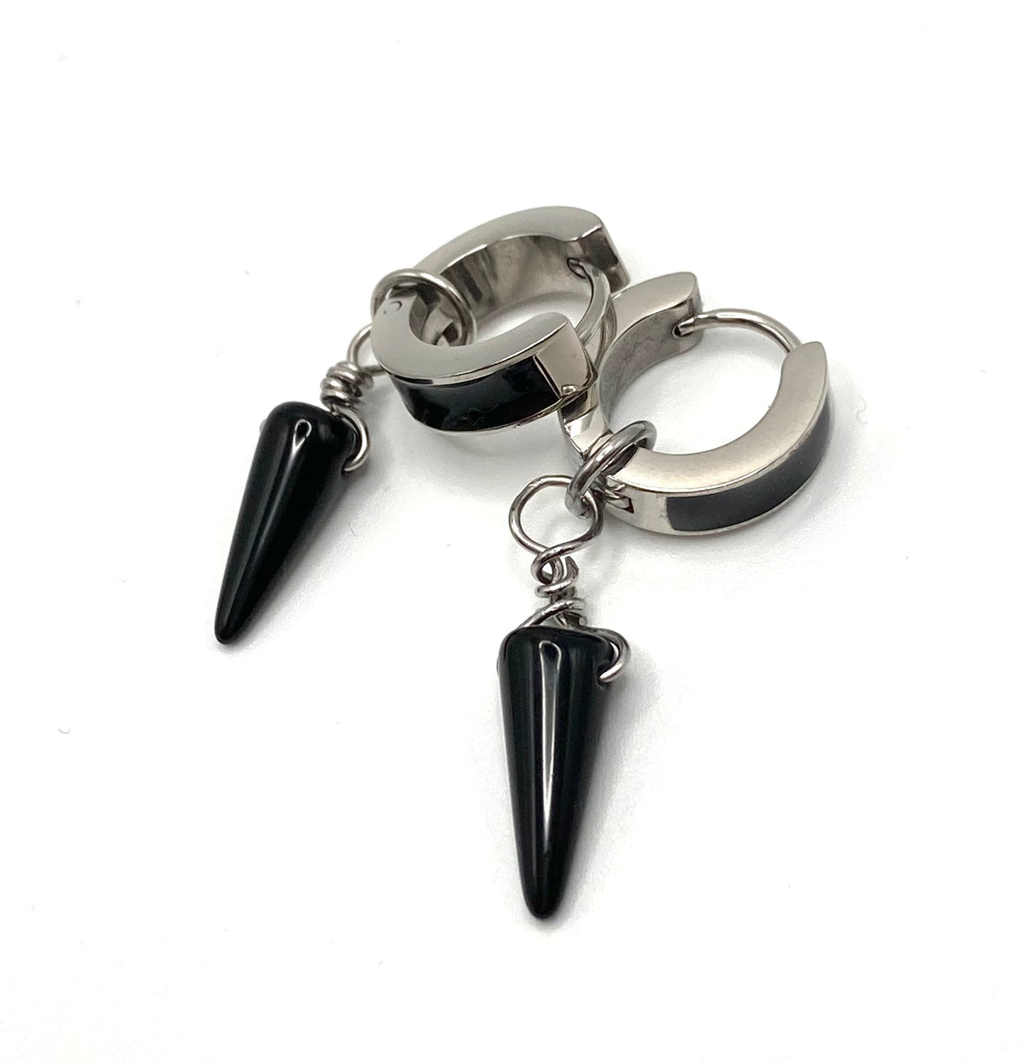 Orecchini a cerchio smaltati