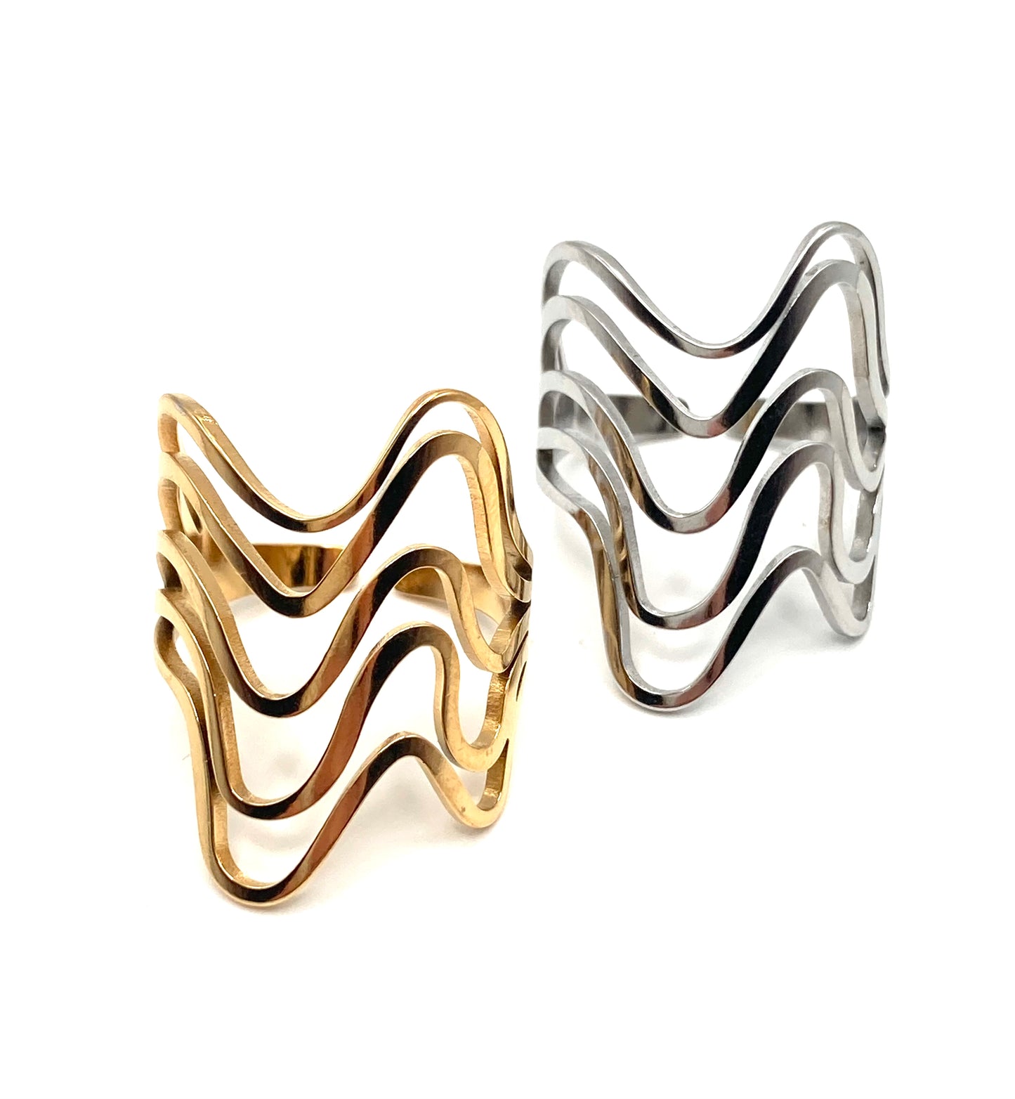 Anello a fascia con onde