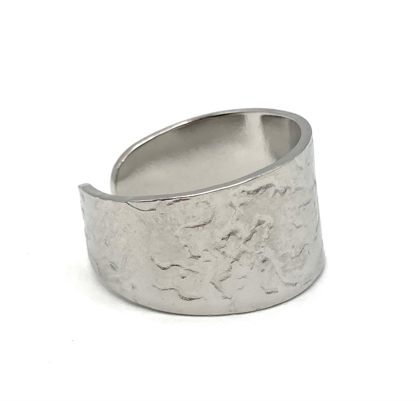 Anello a fascia texture grezza