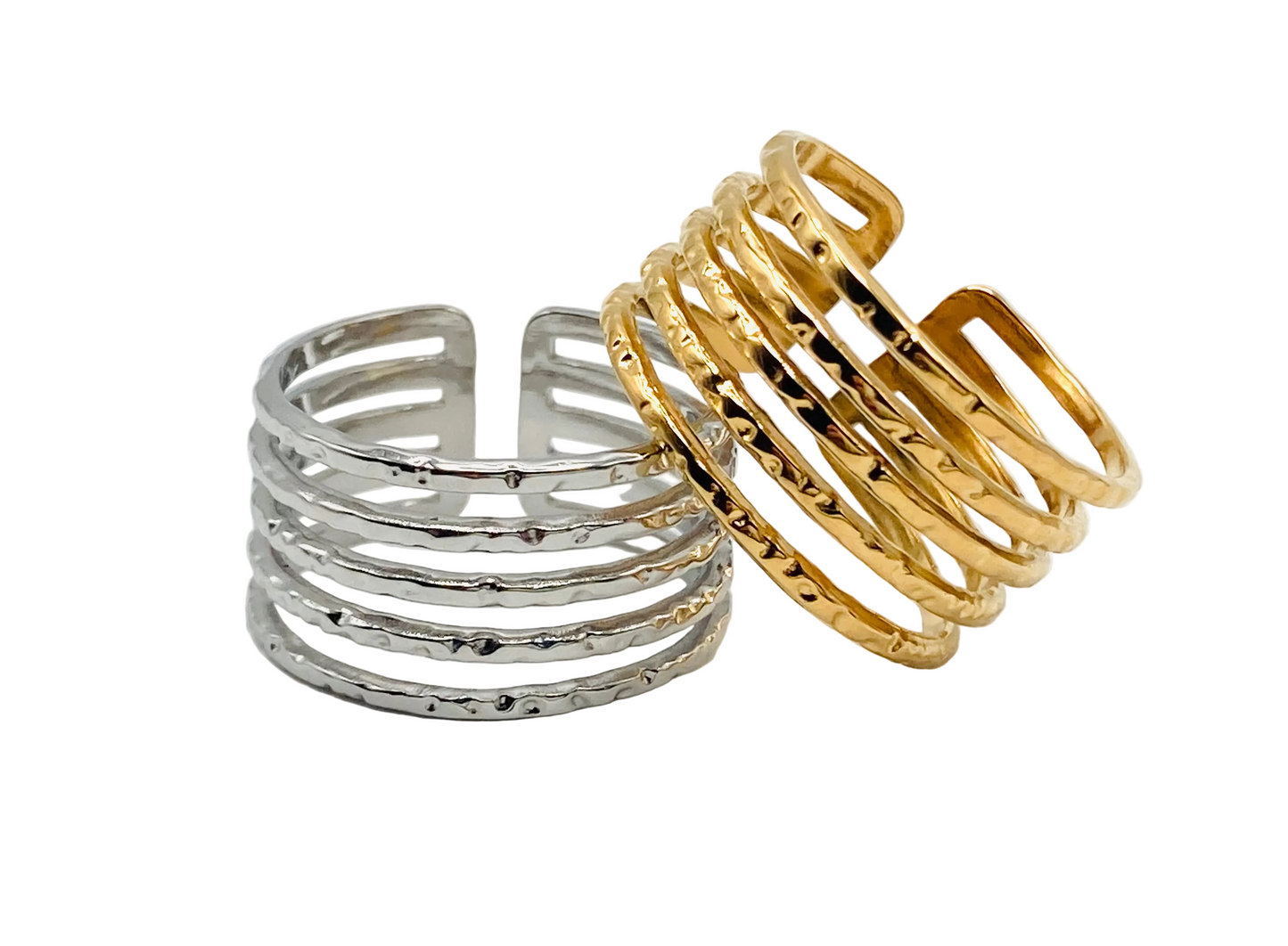 Anello a fascia effetto martellato