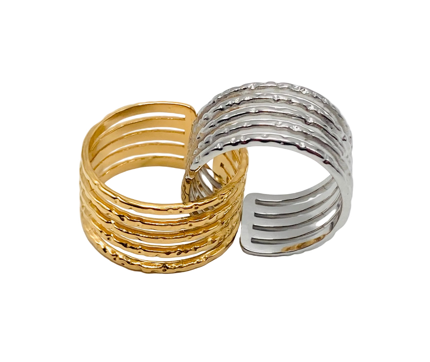 Anello a fascia effetto martellato