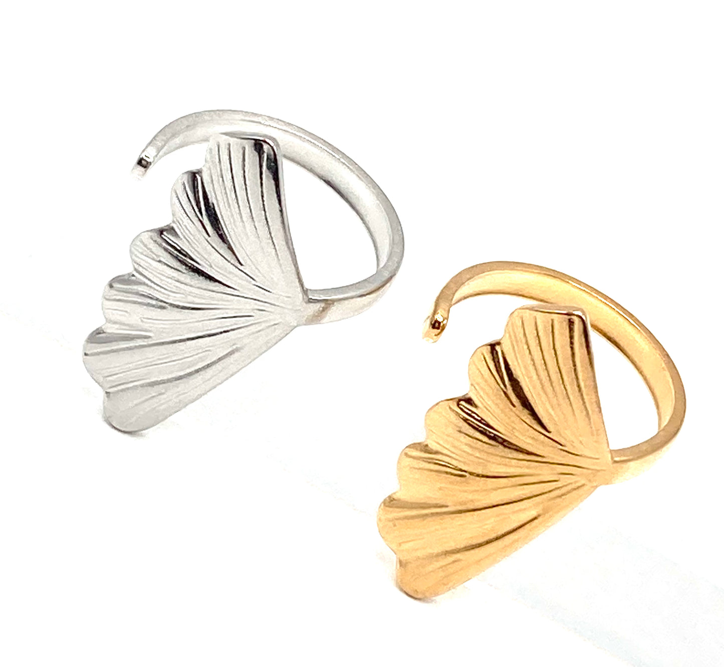 Anello con foglia