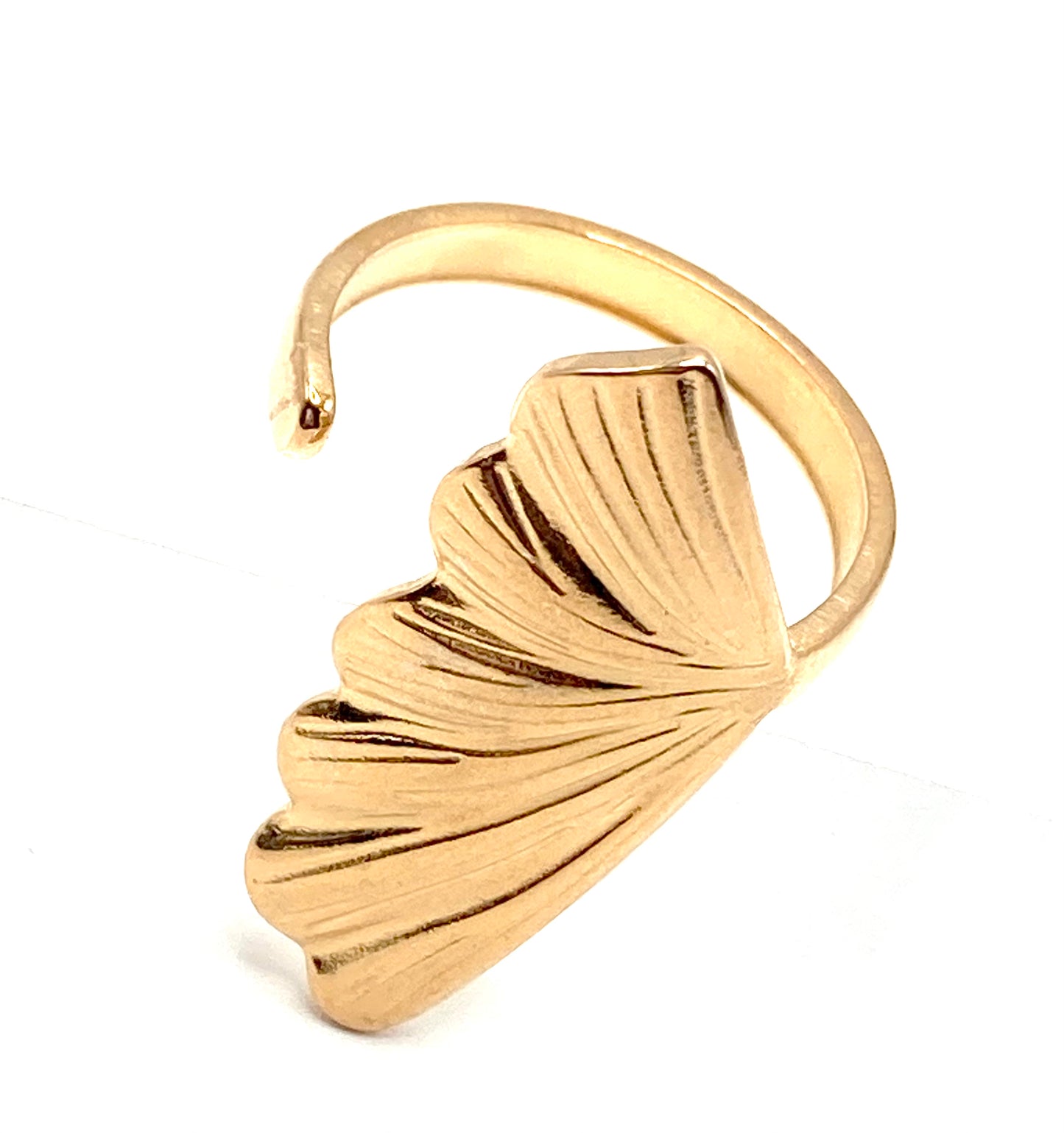 Anello con foglia