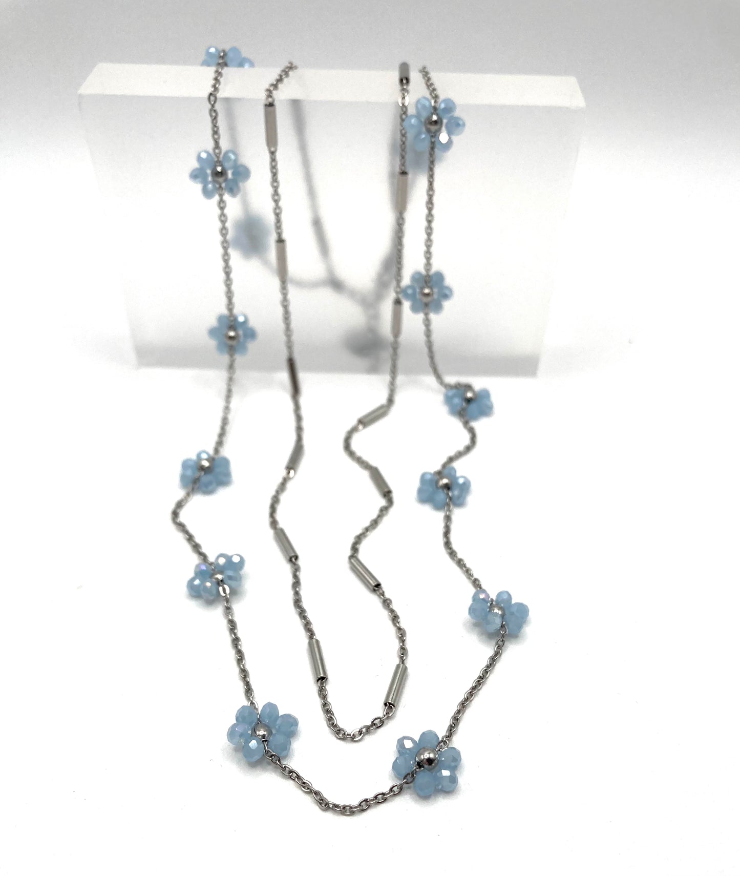 Collana con fiori in cristallo